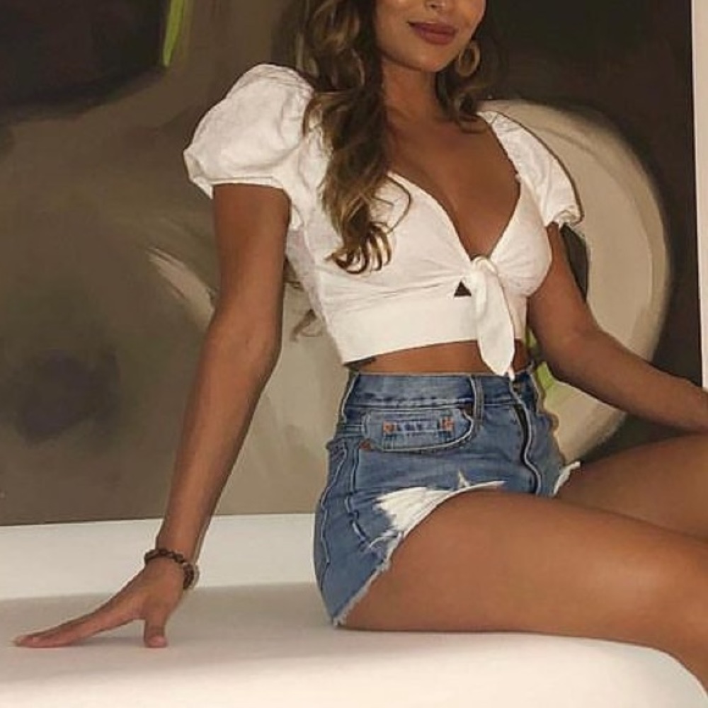 White Top - Picture 6 of 6